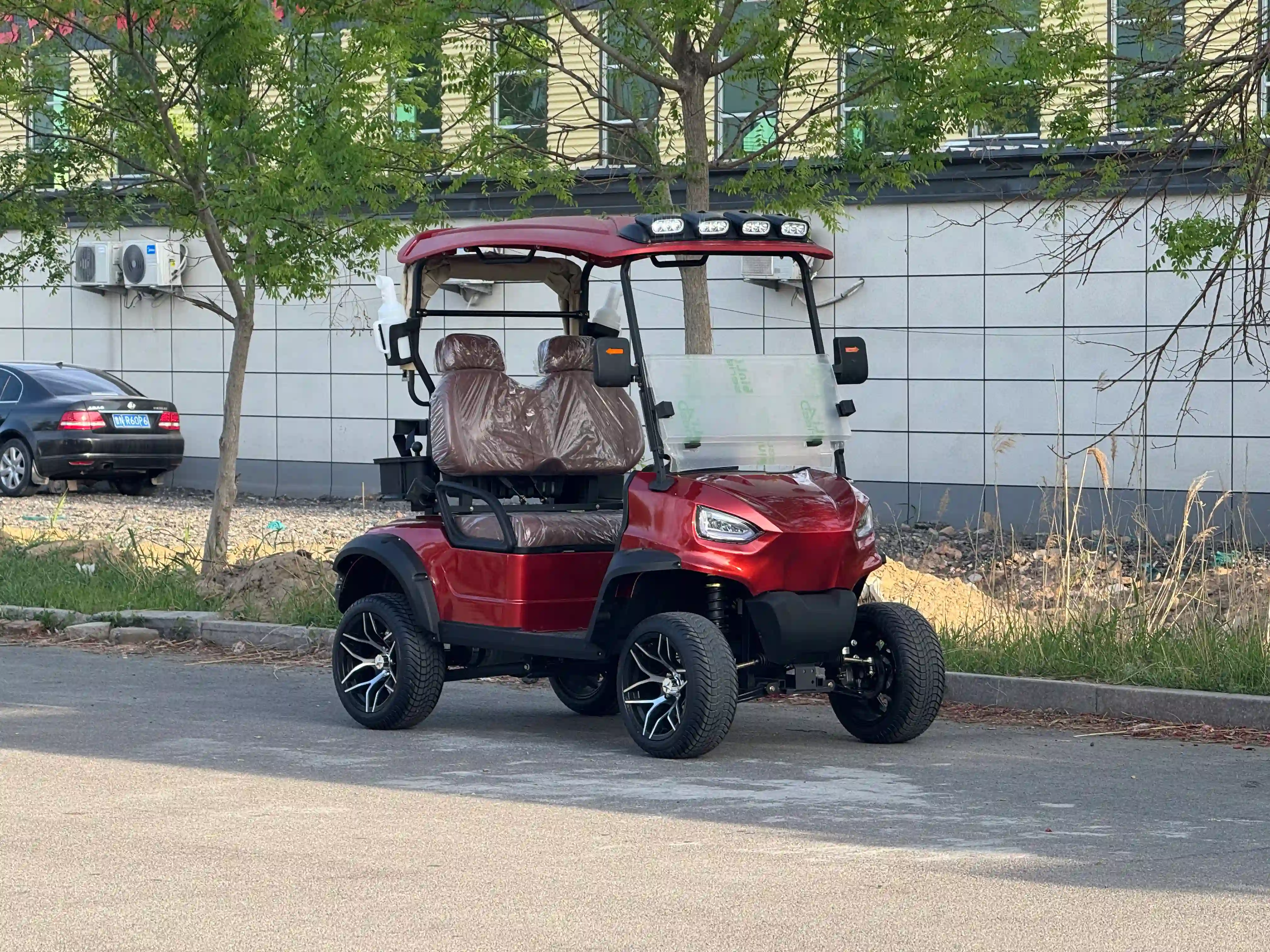 Can a 72V Electric Golf Cart Handle Long Distances?
