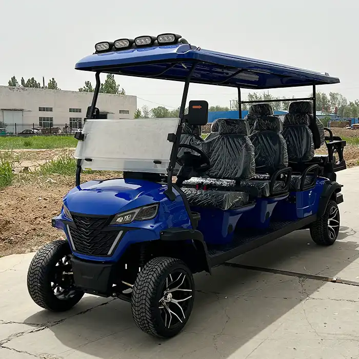 How an Eight Person Golf Cart Maximizes Group Comfort?
