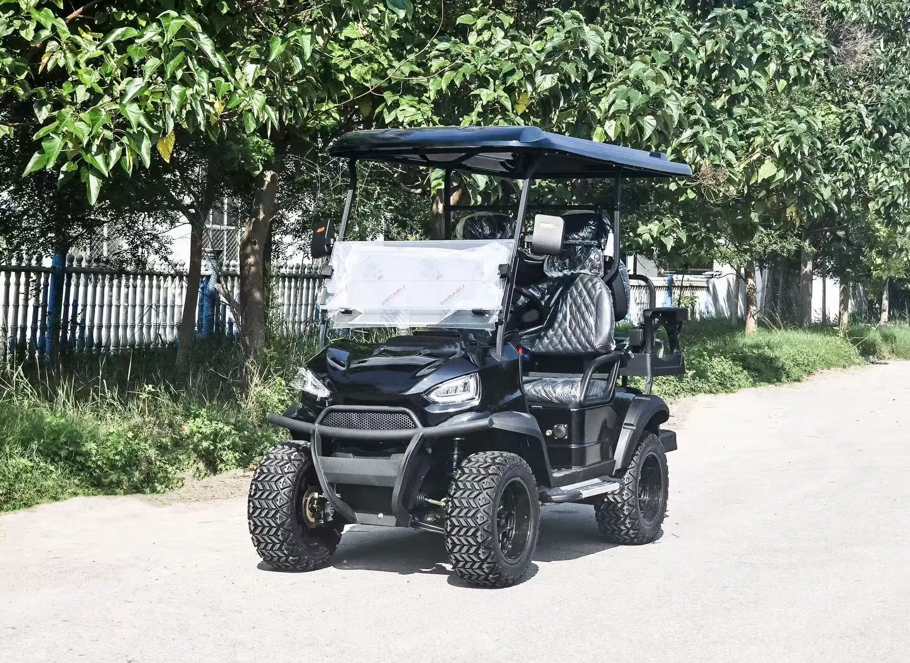 7 Reasons Compact Golf Carts Are Taking Over the Market