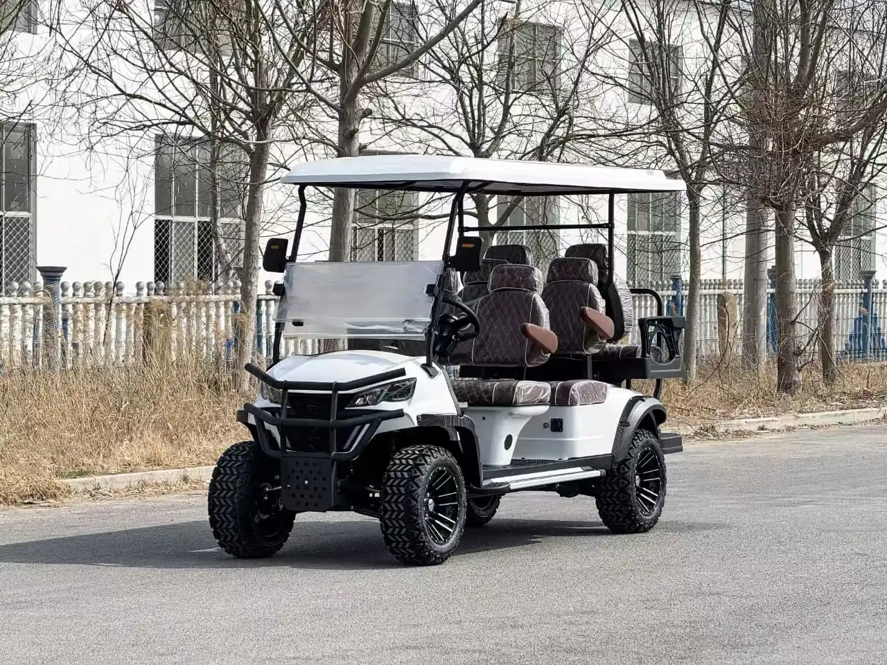 What Is the Maximum Distance a 4wheel Drive Golf Cart Can Travel on a Single Charge?