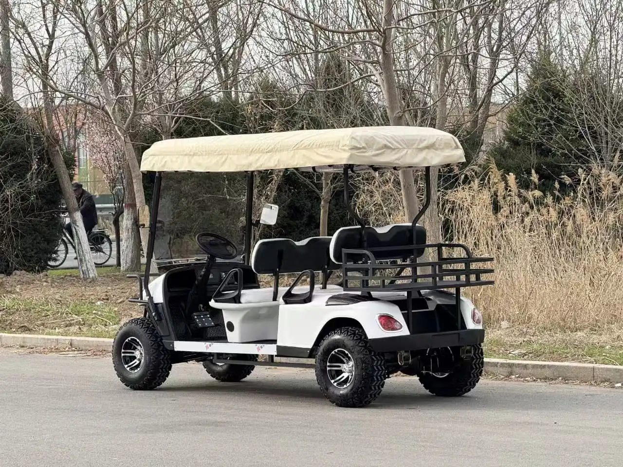 What Are the Top Features to Look for in a 4wheel Drive Golf Cart?